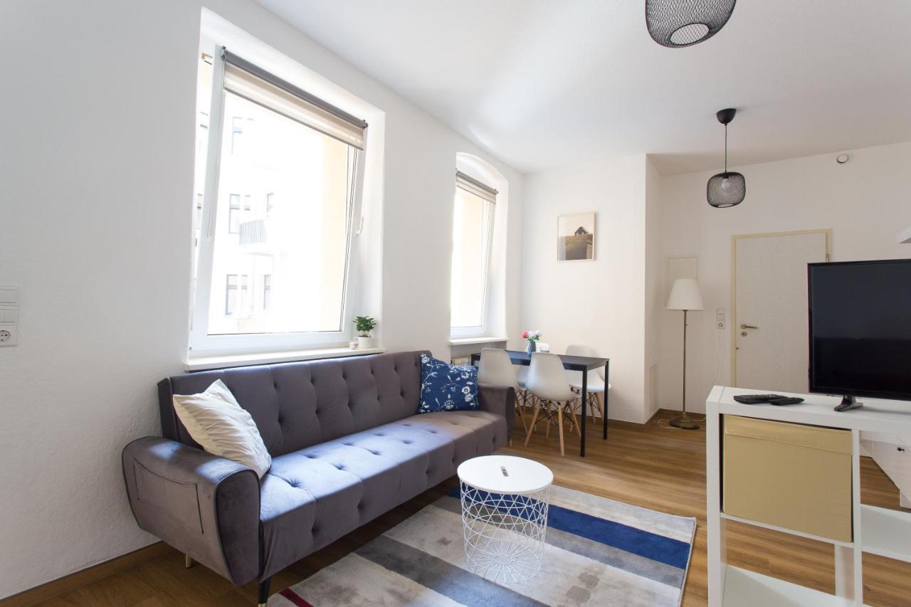 Fullhouse - Halle - T28 - Hawk Apartment ภายนอก รูปภาพ