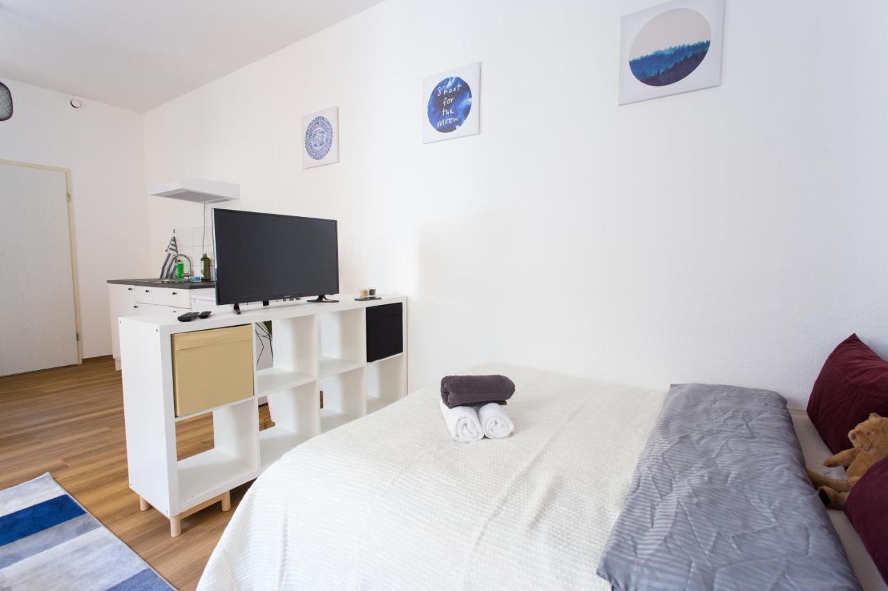 Fullhouse - Halle - T28 - Hawk Apartment ภายนอก รูปภาพ