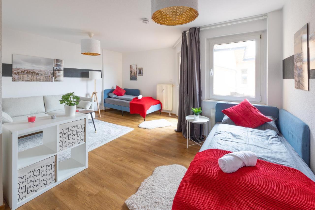 Fullhouse - Halle - T28 - Hawk Apartment ภายนอก รูปภาพ