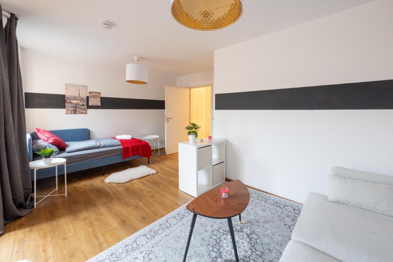 Fullhouse - Halle - T28 - Hawk Apartment ภายนอก รูปภาพ