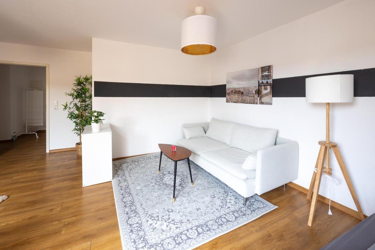 Fullhouse - Halle - T28 - Hawk Apartment ภายนอก รูปภาพ